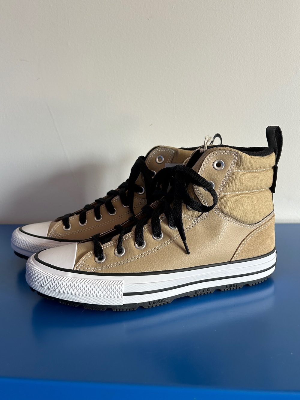 Converse Chuck Taylor All Star Berkshire Boot Nomad Khaki/Black/White M8 W10 - Picture 3 of 10